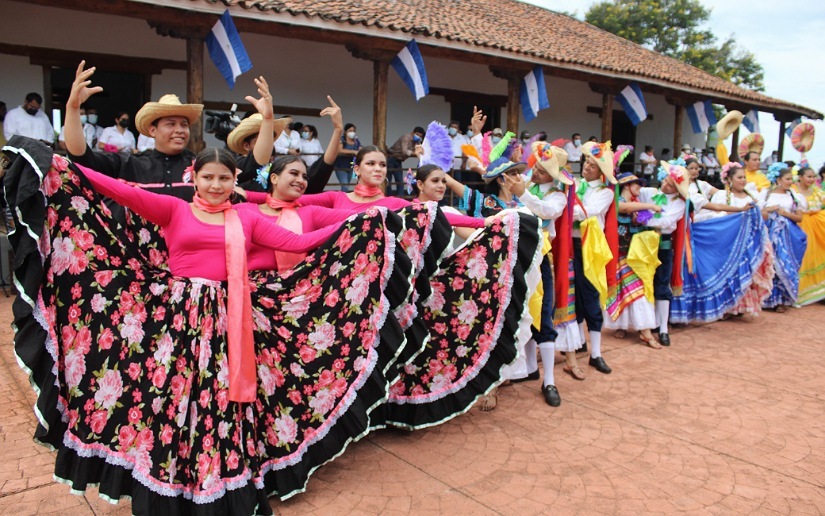 trajes